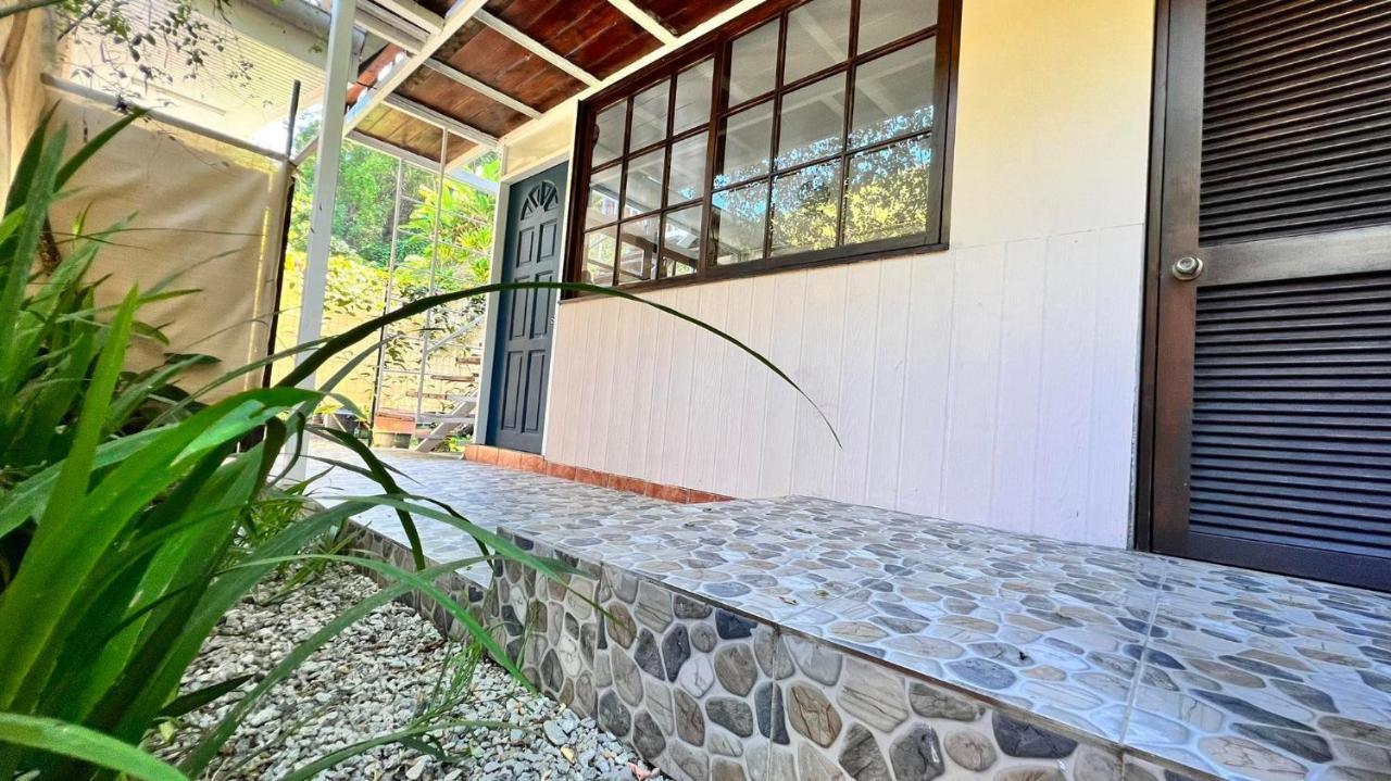 Matatia Lodge Punaauia  Exterior photo